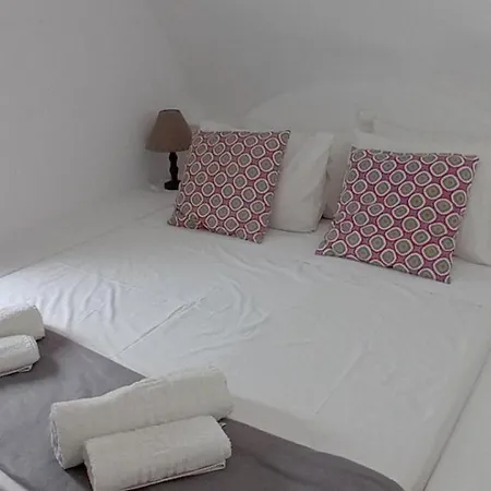 Apartmanhotel Blackbeach Village Perísza