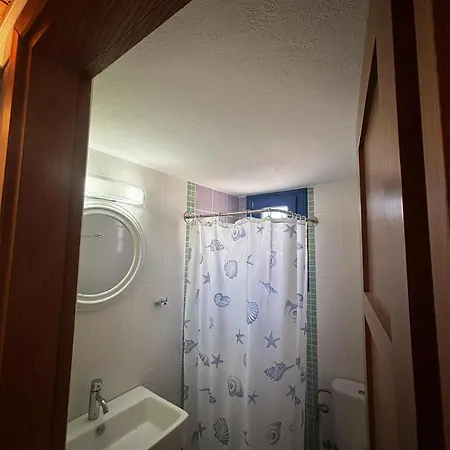 Blackbeach Village Apartmanhotel Perísza