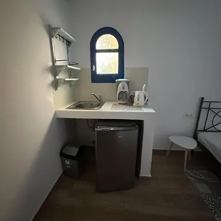 Blackbeach Village 4* Perissa (Santorini)