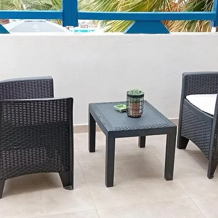 Blackbeach Village מלון דירות 3*