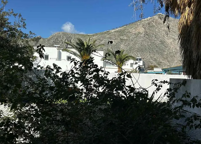 מלון דירות Blackbeach Village