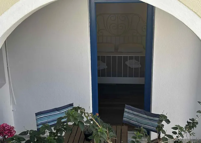 Blackbeach Village Perissa (Santorini)